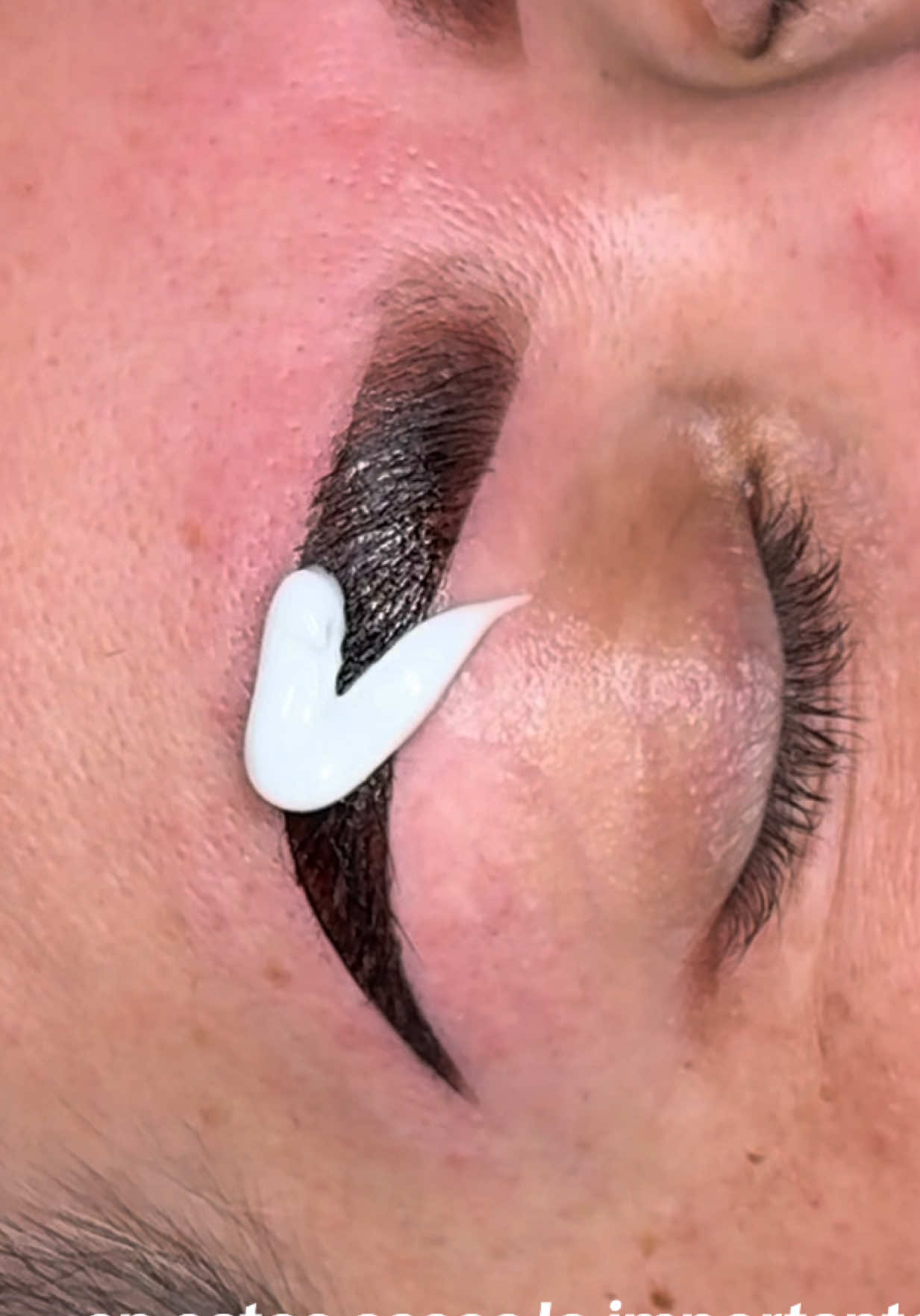 @KM Brows & Beauty