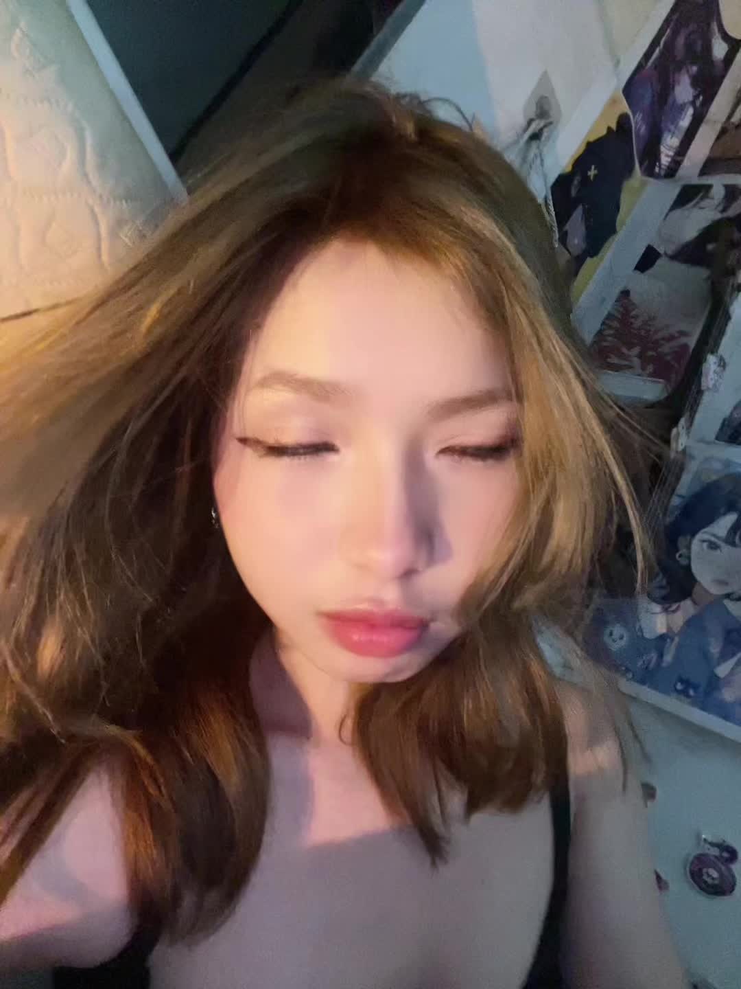 @Lily
