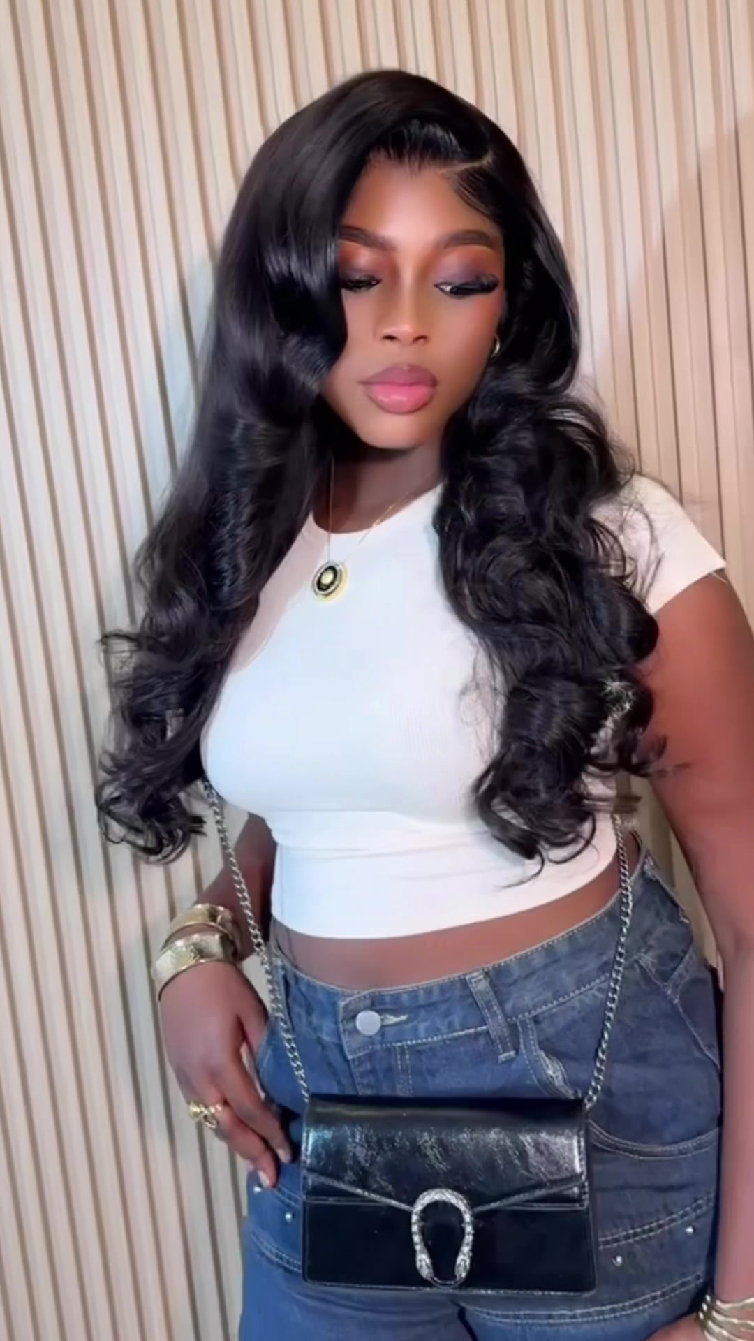 @Dija_and_Aisha