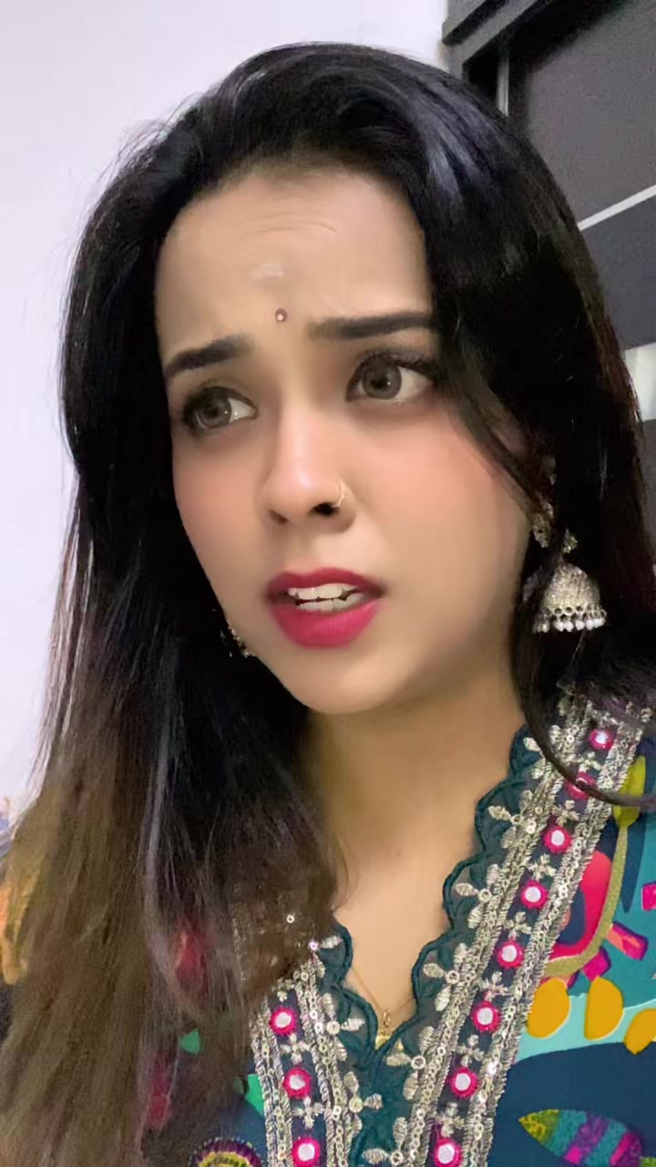 @thinesha