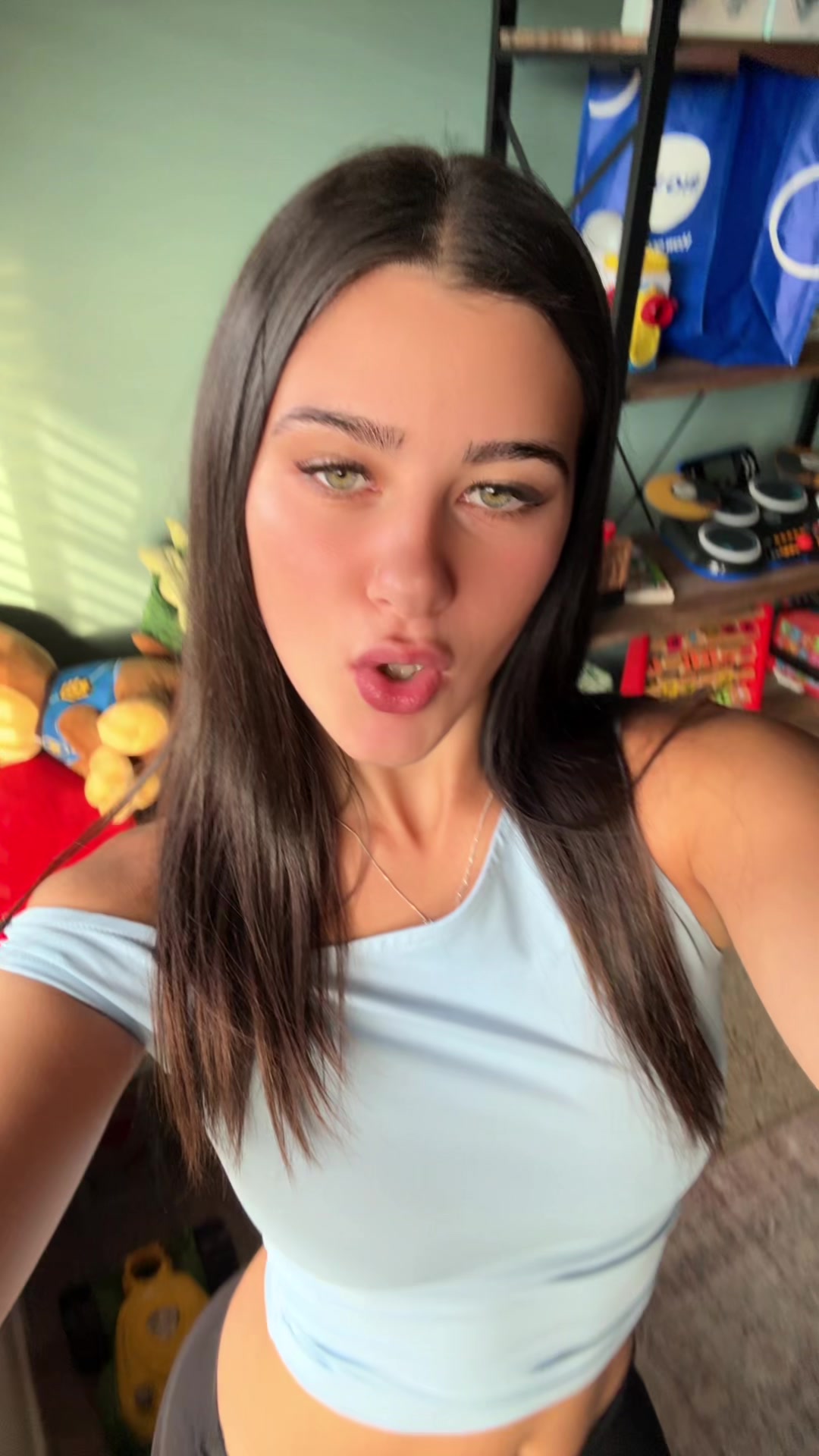 @Juilia lambert