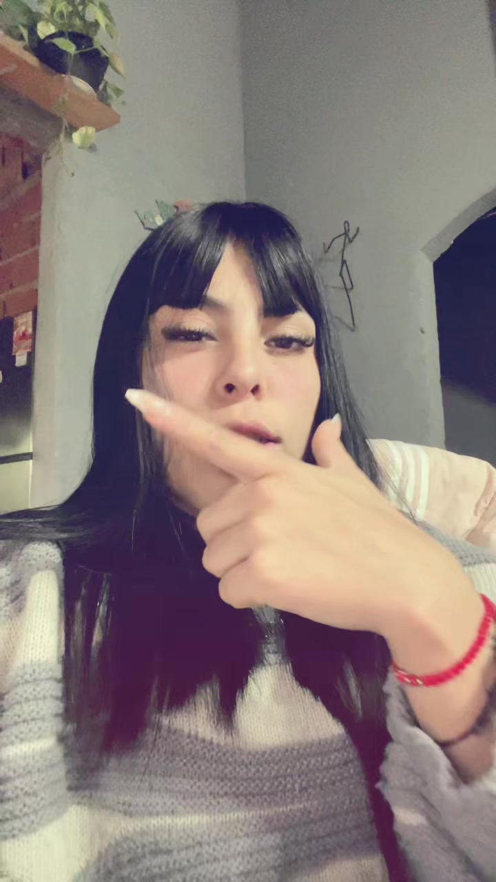 @melanytevezz