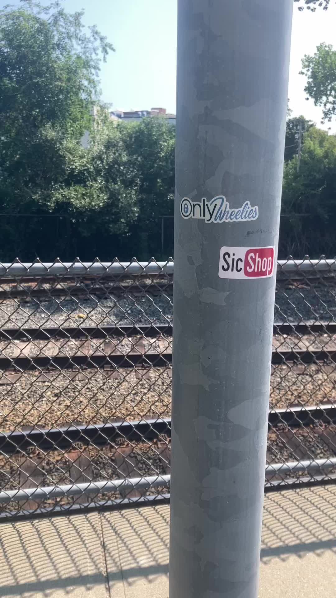 @𝓒𝓱𝓮𝓻𝓻𝔂𝓜𝓧