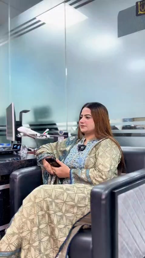 @Mahimalik🦋