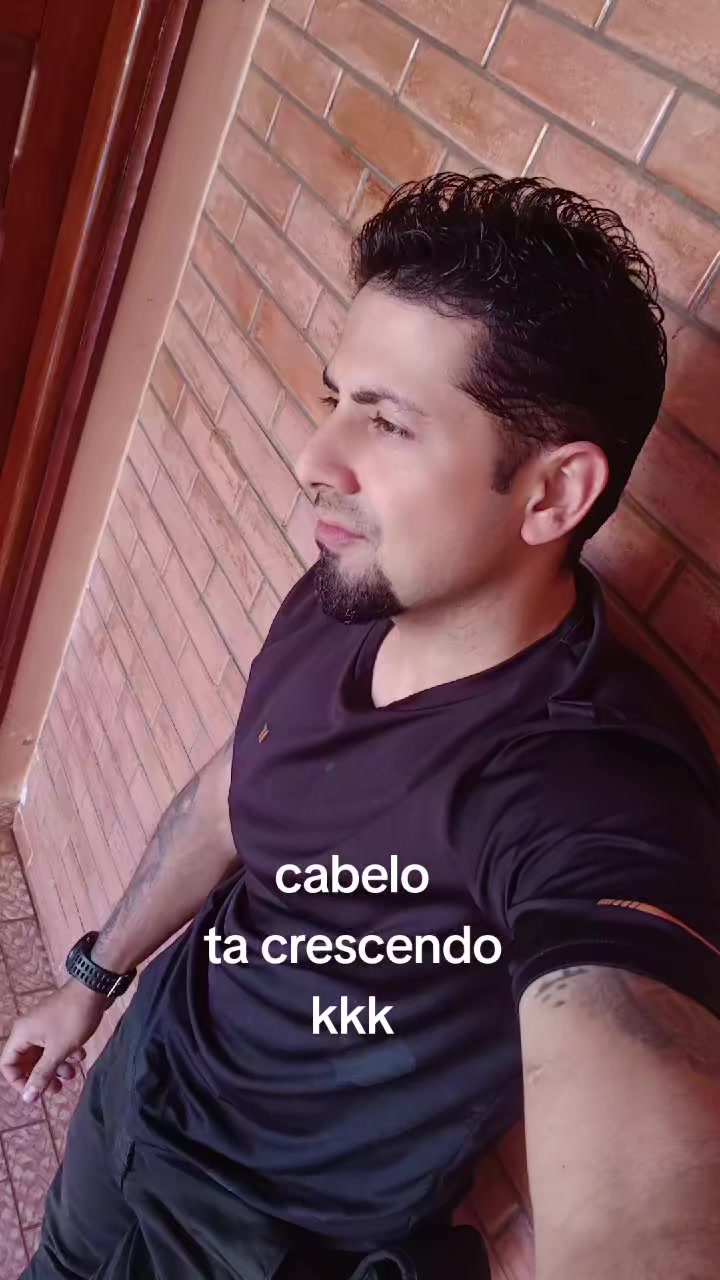 @Elias
