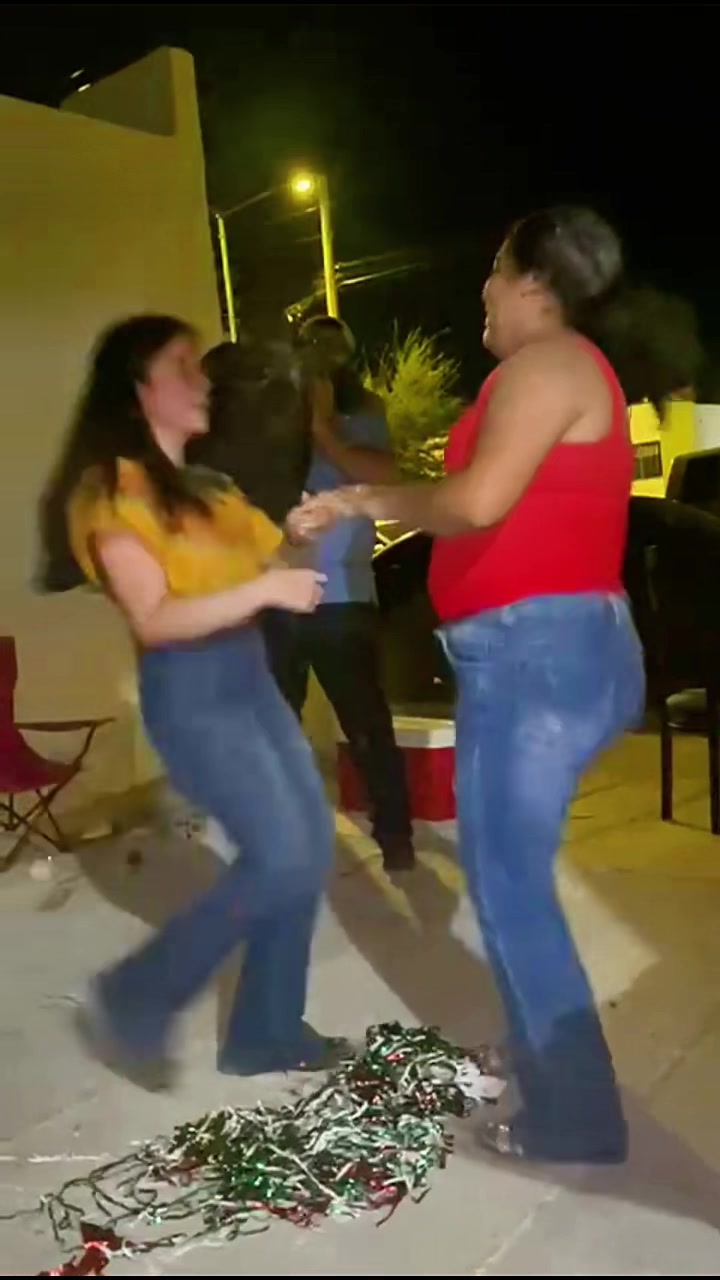@yaanethvaazqueez