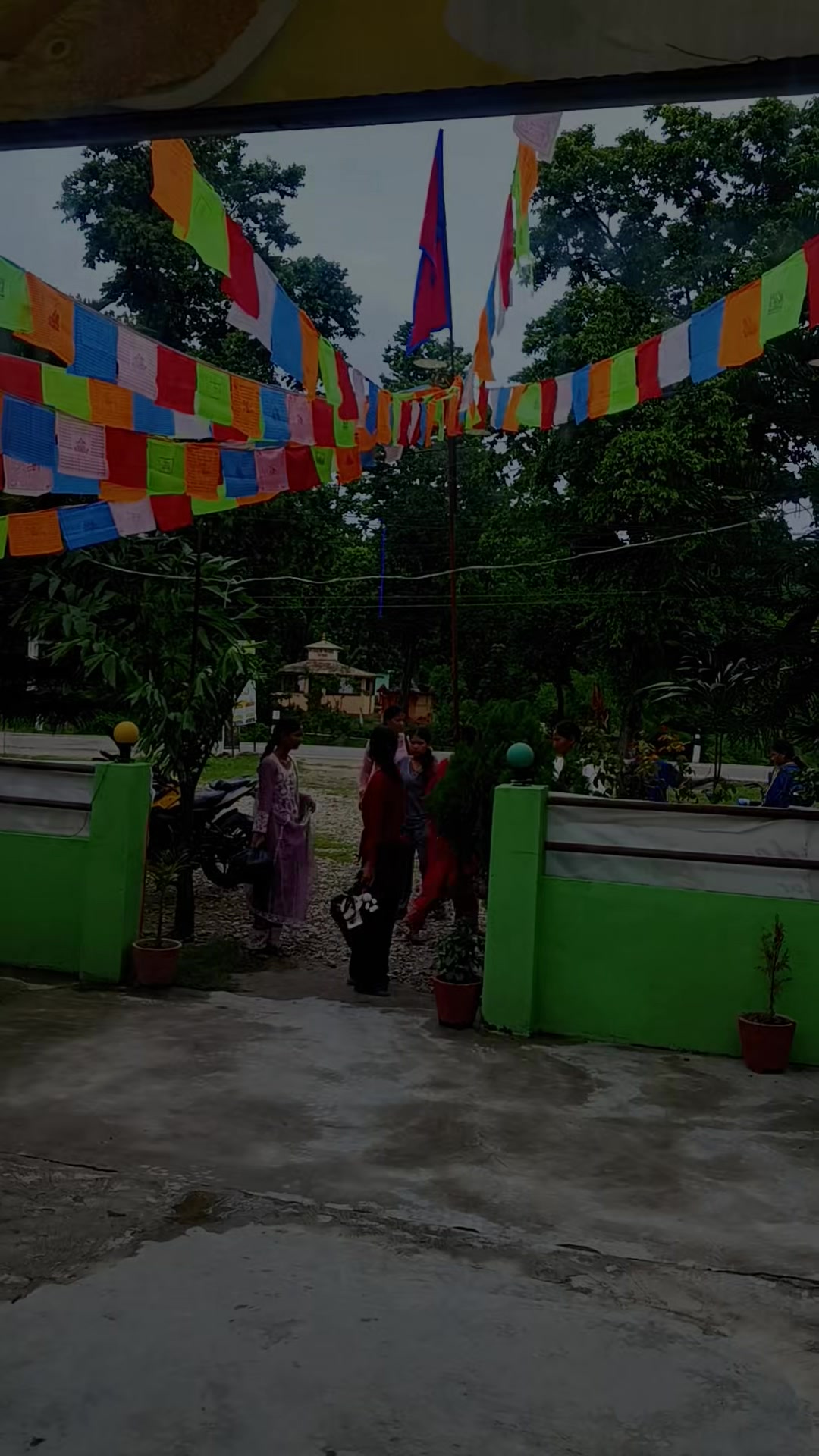 @रिभर साइड रेस्टुरेन्ट एण्ड बार