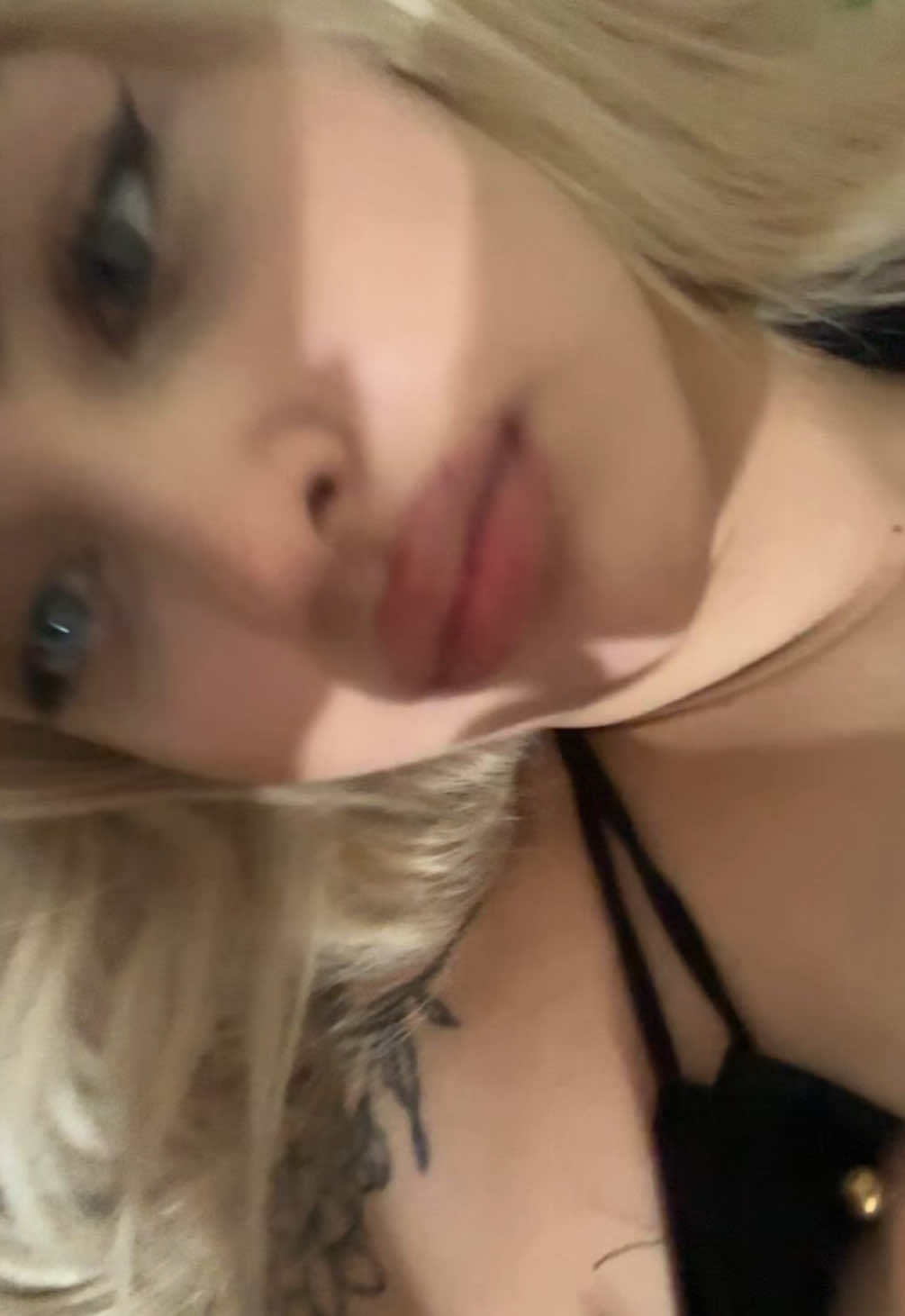 @👸🏼