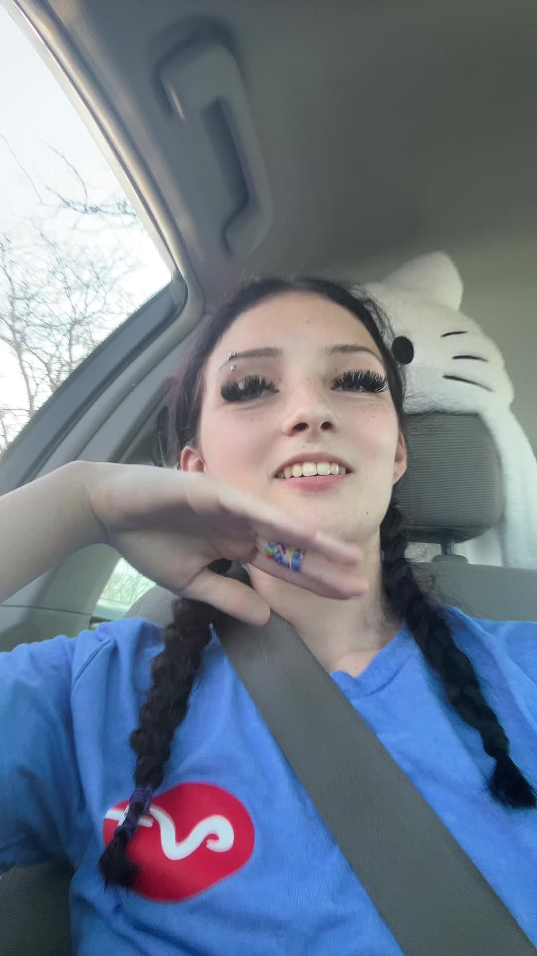 @a.g1rlnam3d_dr00l