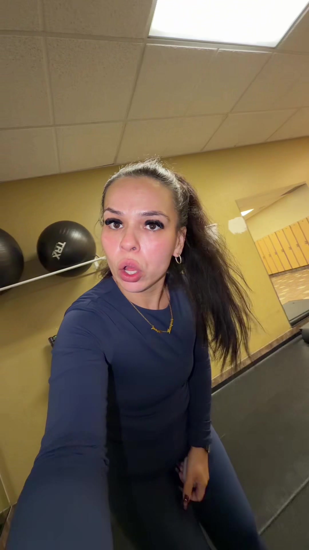 @WHOSTHATGIRLXO