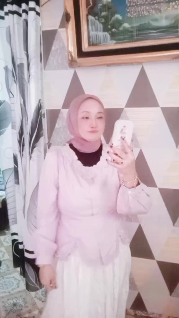 @Ernienyta02