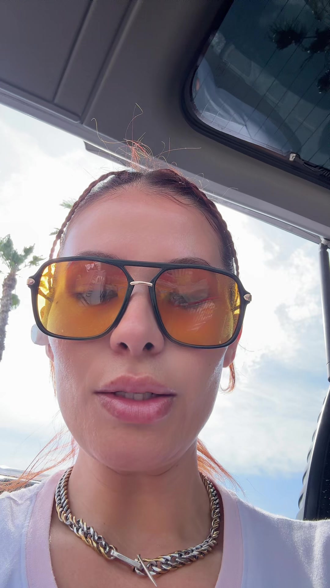 @DiscoQueenV