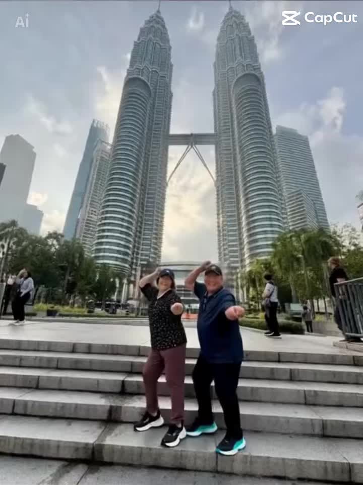 @suckhoelafvang