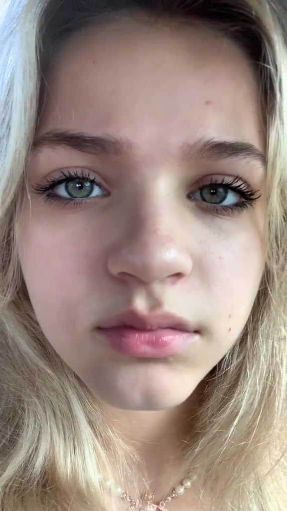 @notsofialianna