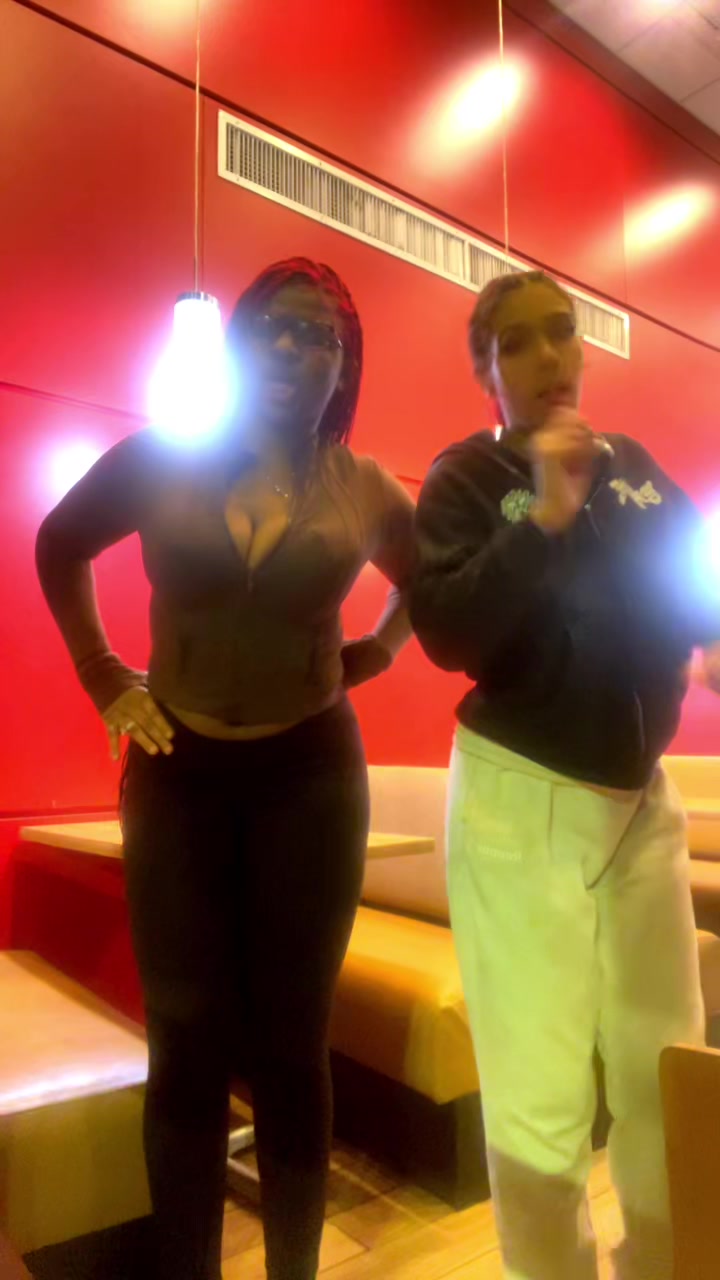 @Fineshii🏳️&zwj;🌈👅🏳️&zwj;🌈
