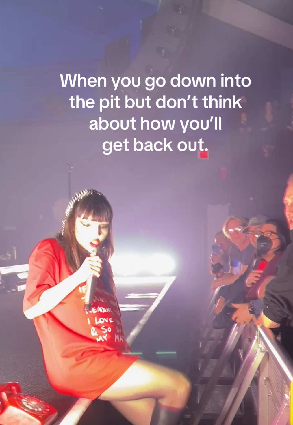 @Lauren Mayberry