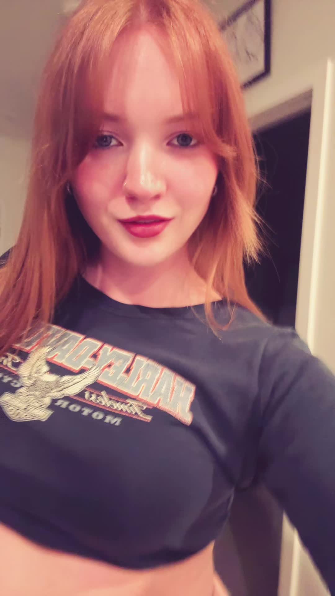 @👩🏼🦰