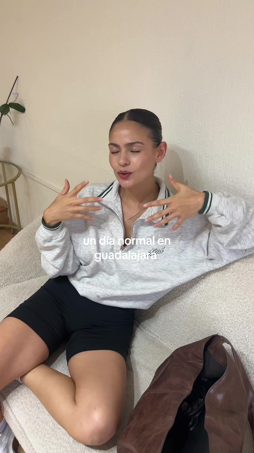 @maría