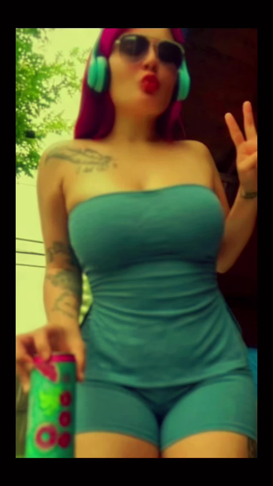 @_deethebada$$