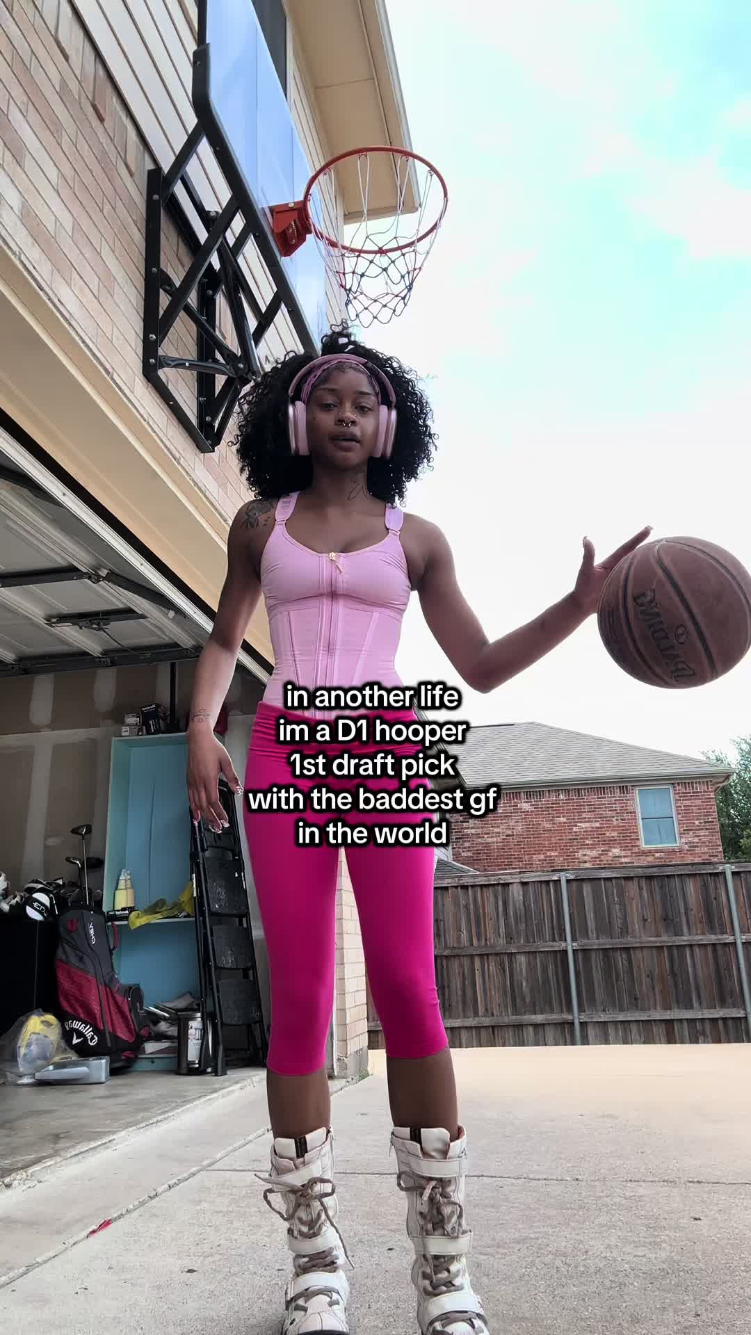@himynamesunsirae