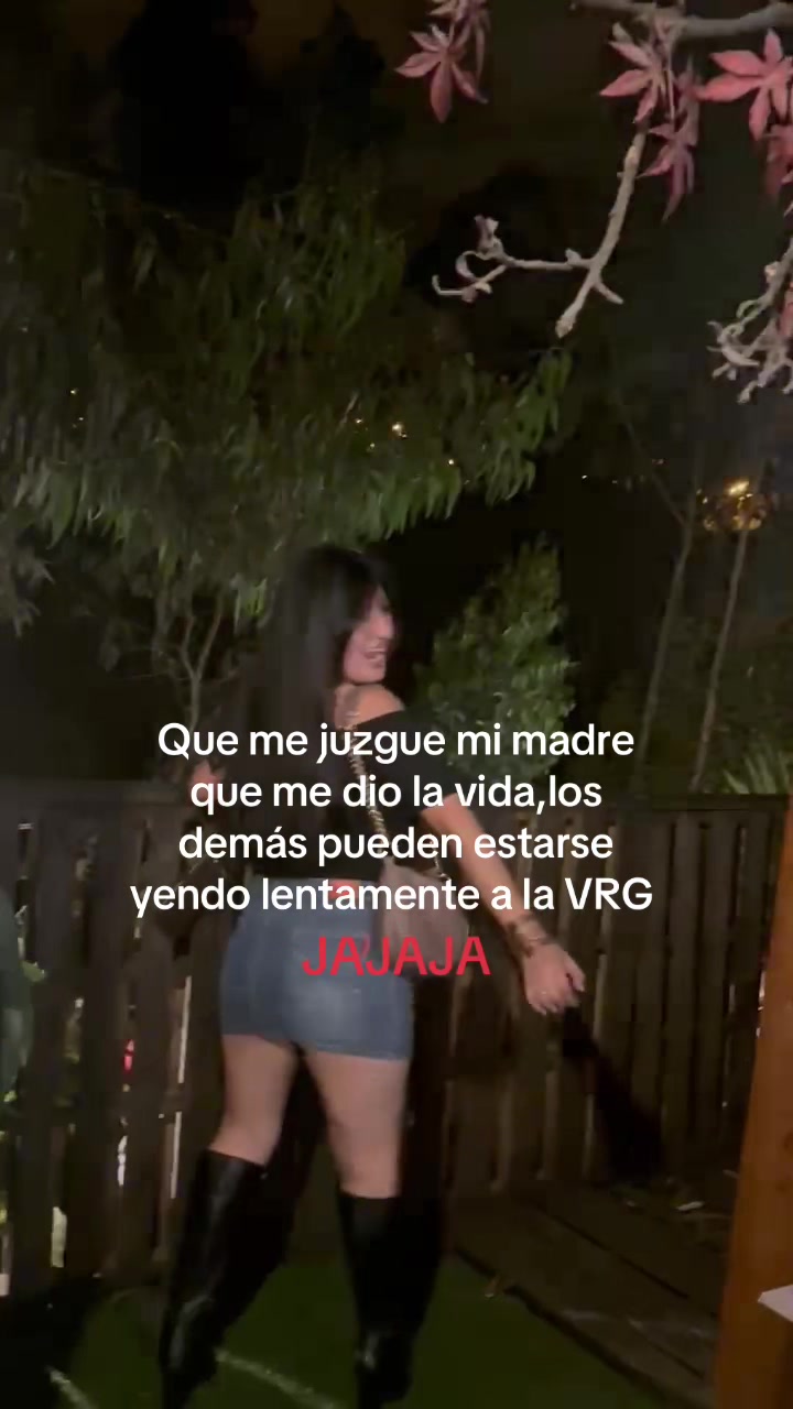 @Juliana🎀