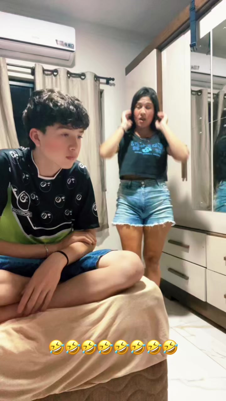 @Fam&iacute;lia da Com&eacute;dia💙