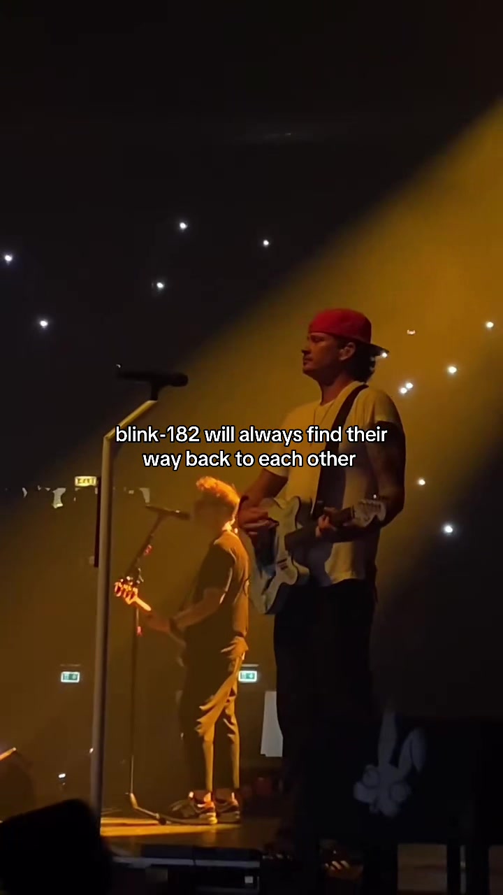 @Blink-182 Fan Page