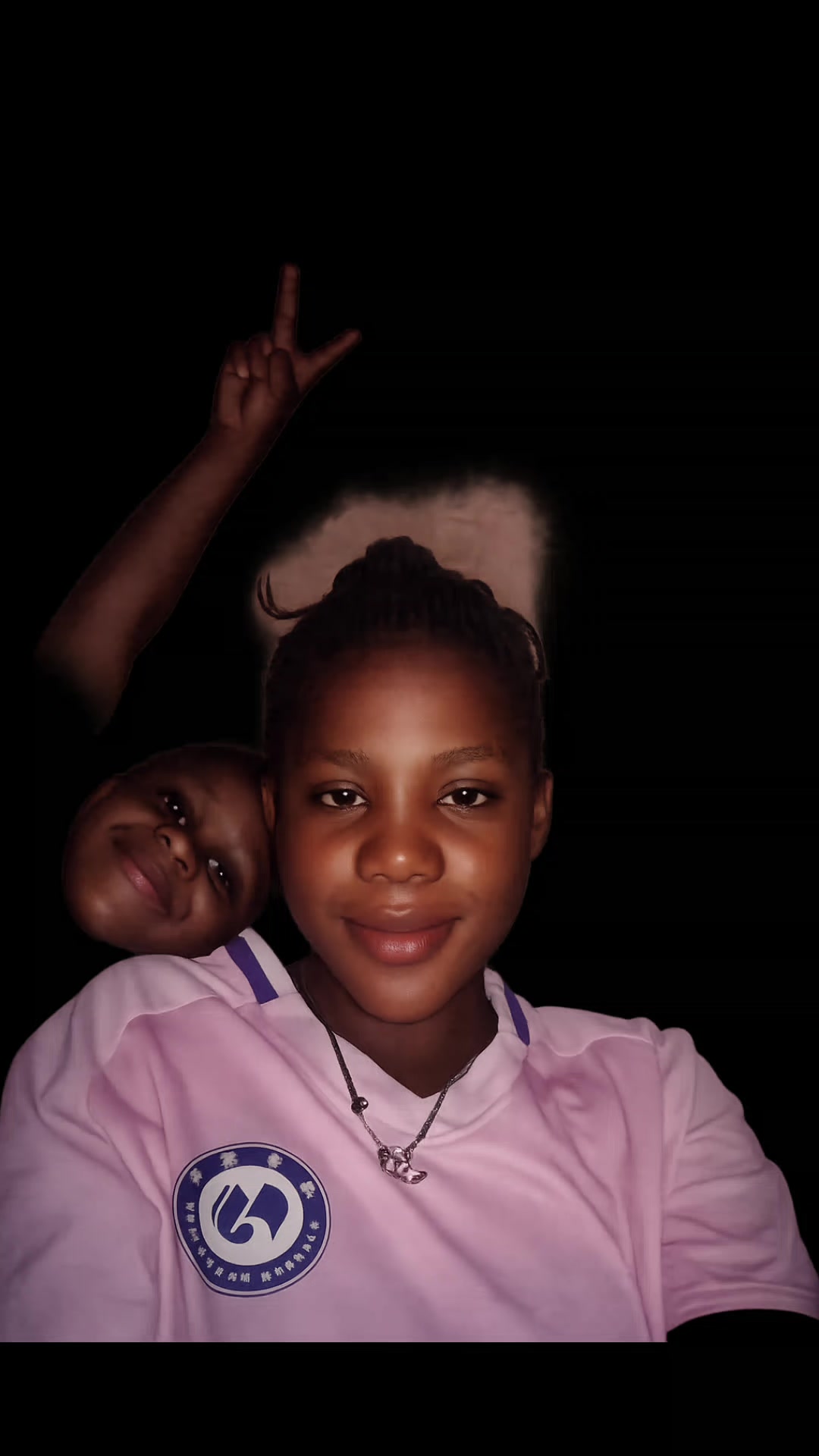 @Mbuyi~skayboy