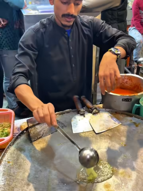 @wefoodiepk