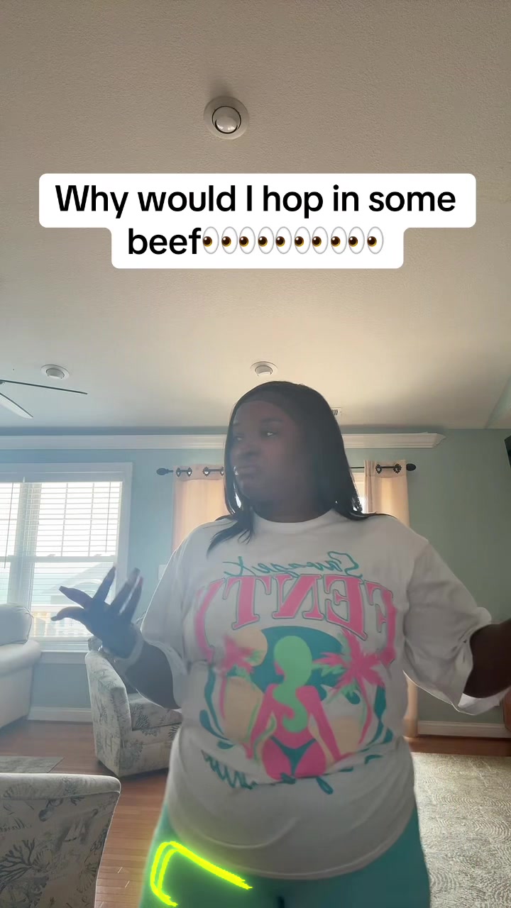 @TeeHolmes♉️ |🔝🫂💨🖤