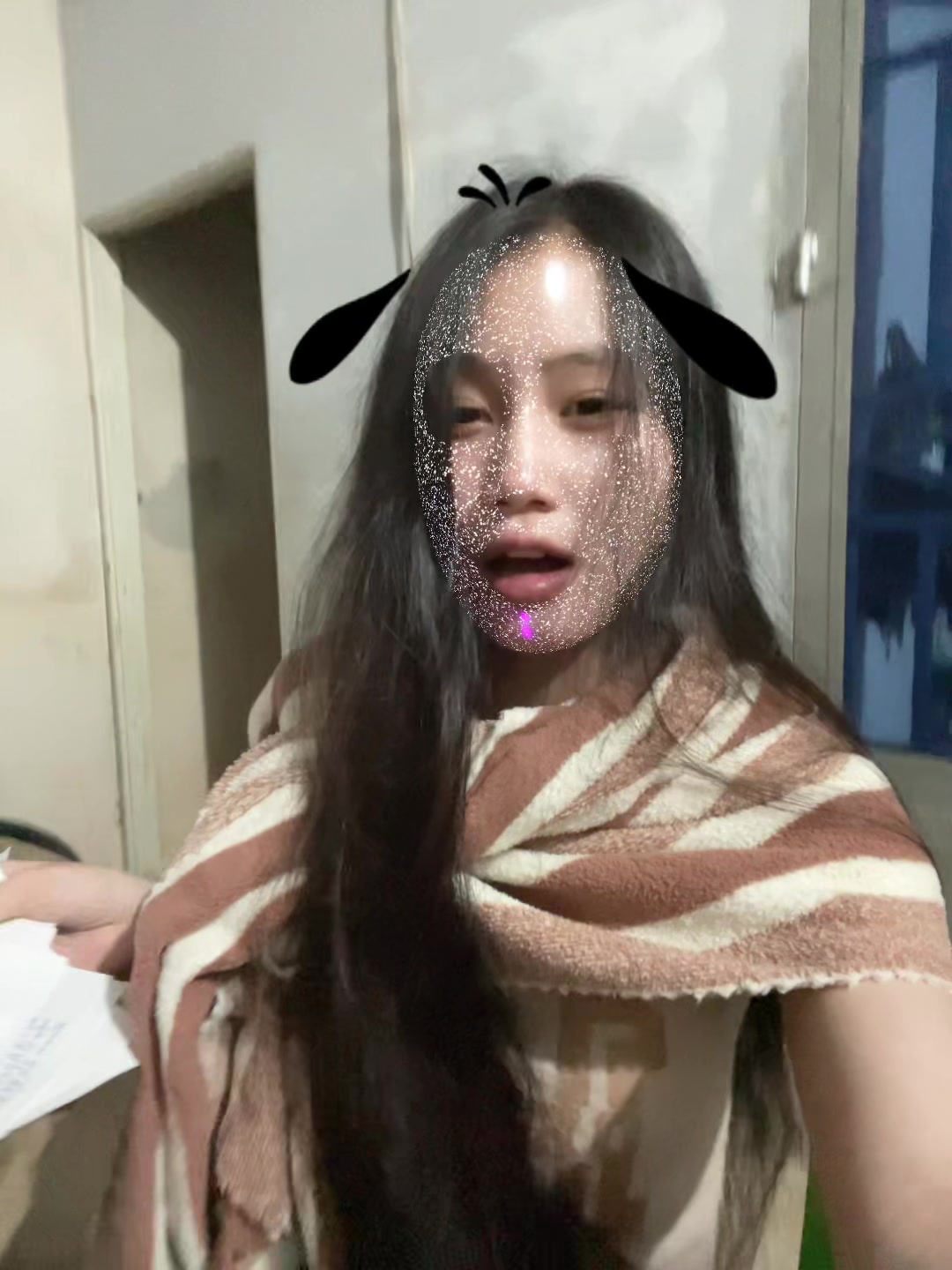 @Zhâ^._.^Zhŷ