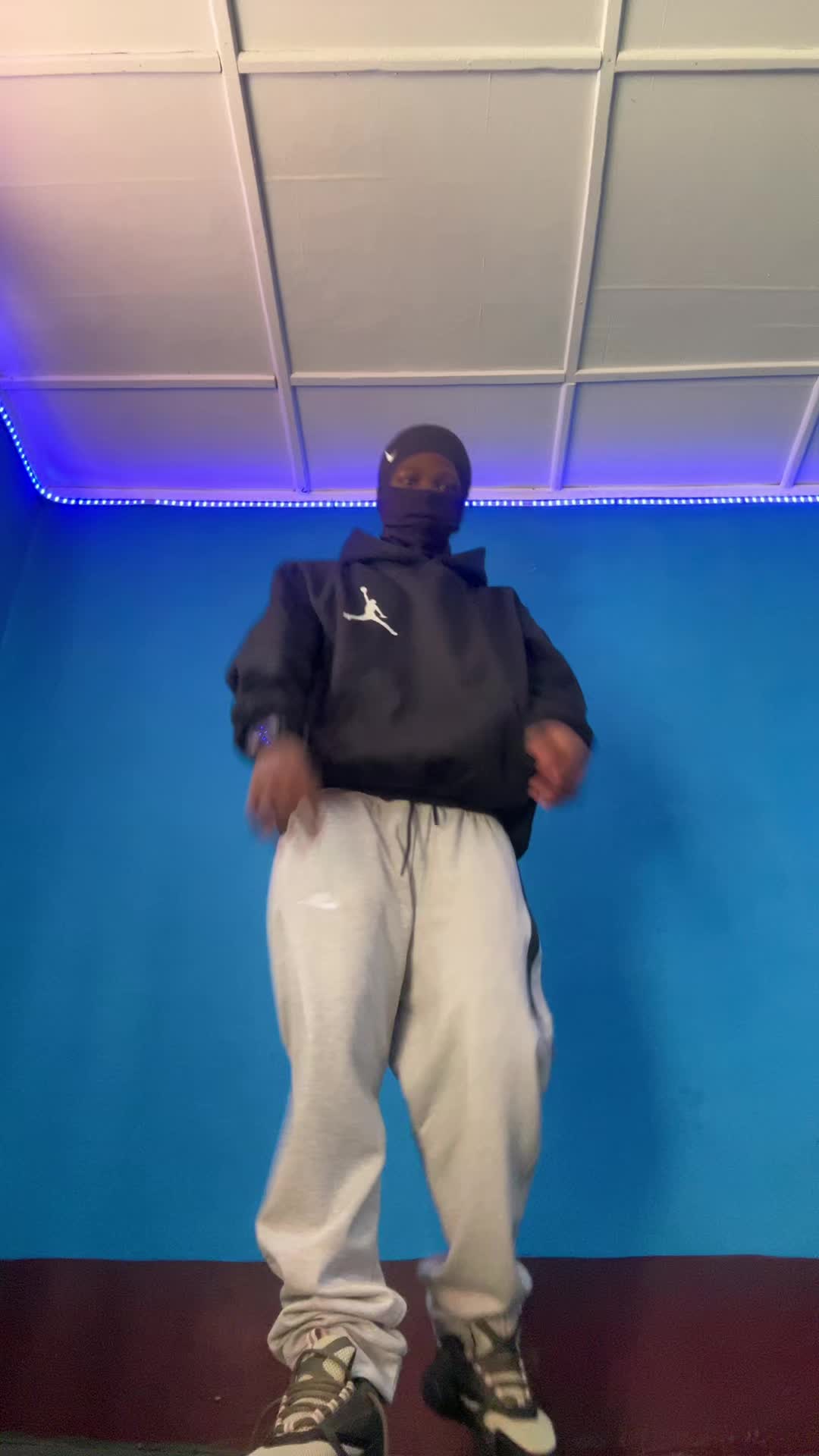 @๐๐๐๐๐๐๐๐๐๐ฅท๐พ๐ซ