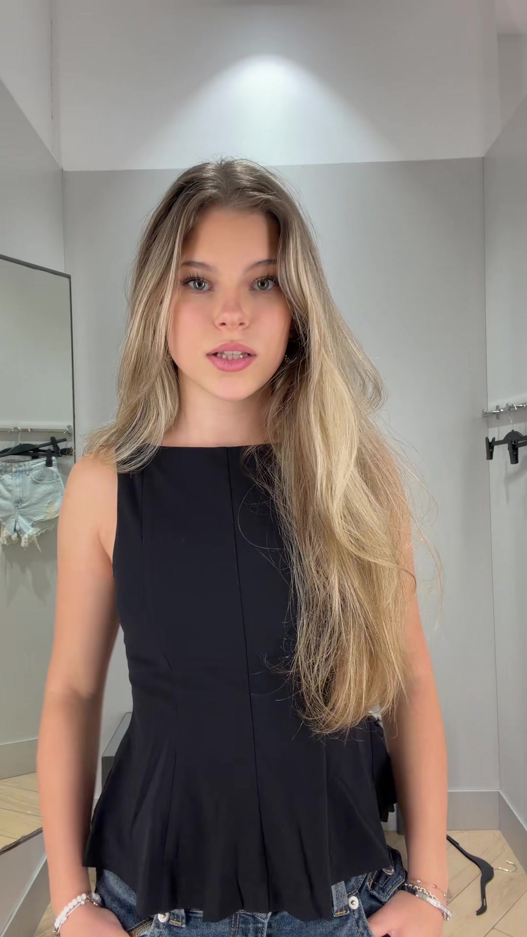 @мэри
