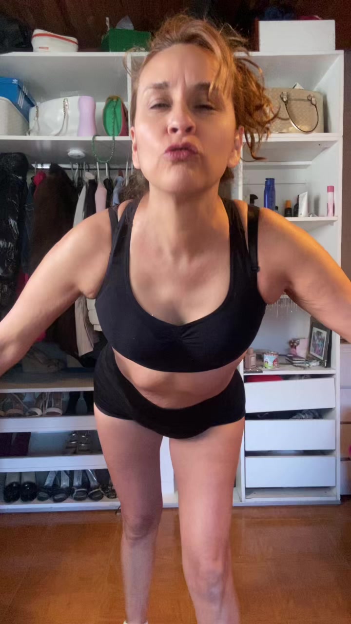 @taniasol