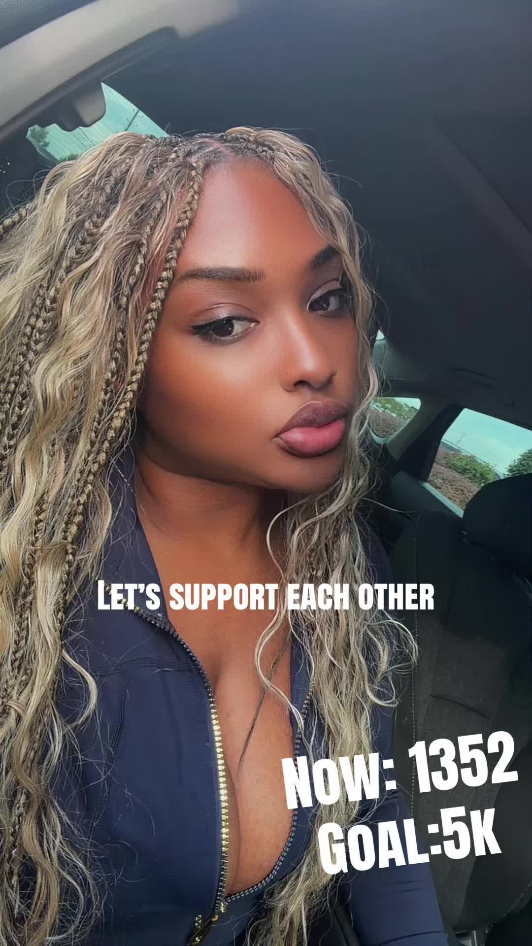@Ariane Symoné