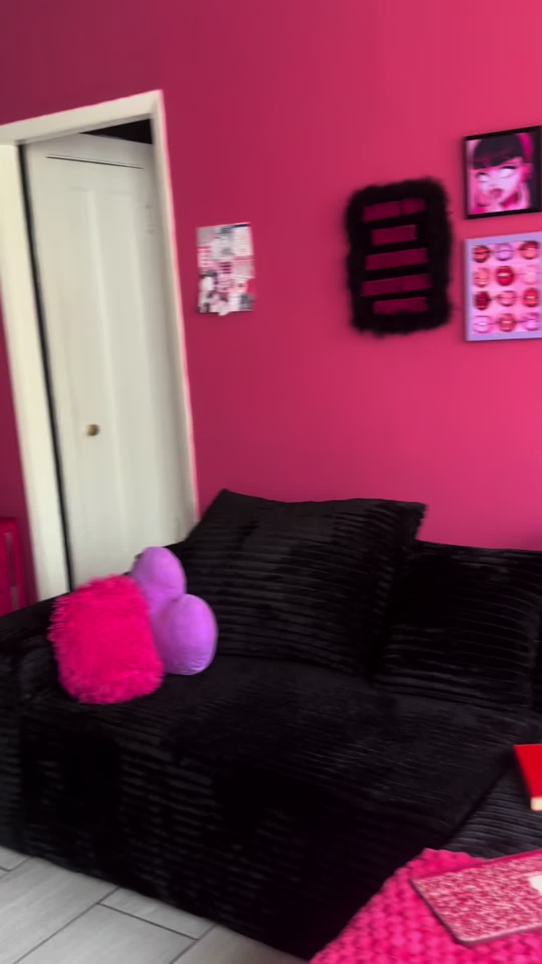 @PrettySticky | PrettyCommittee