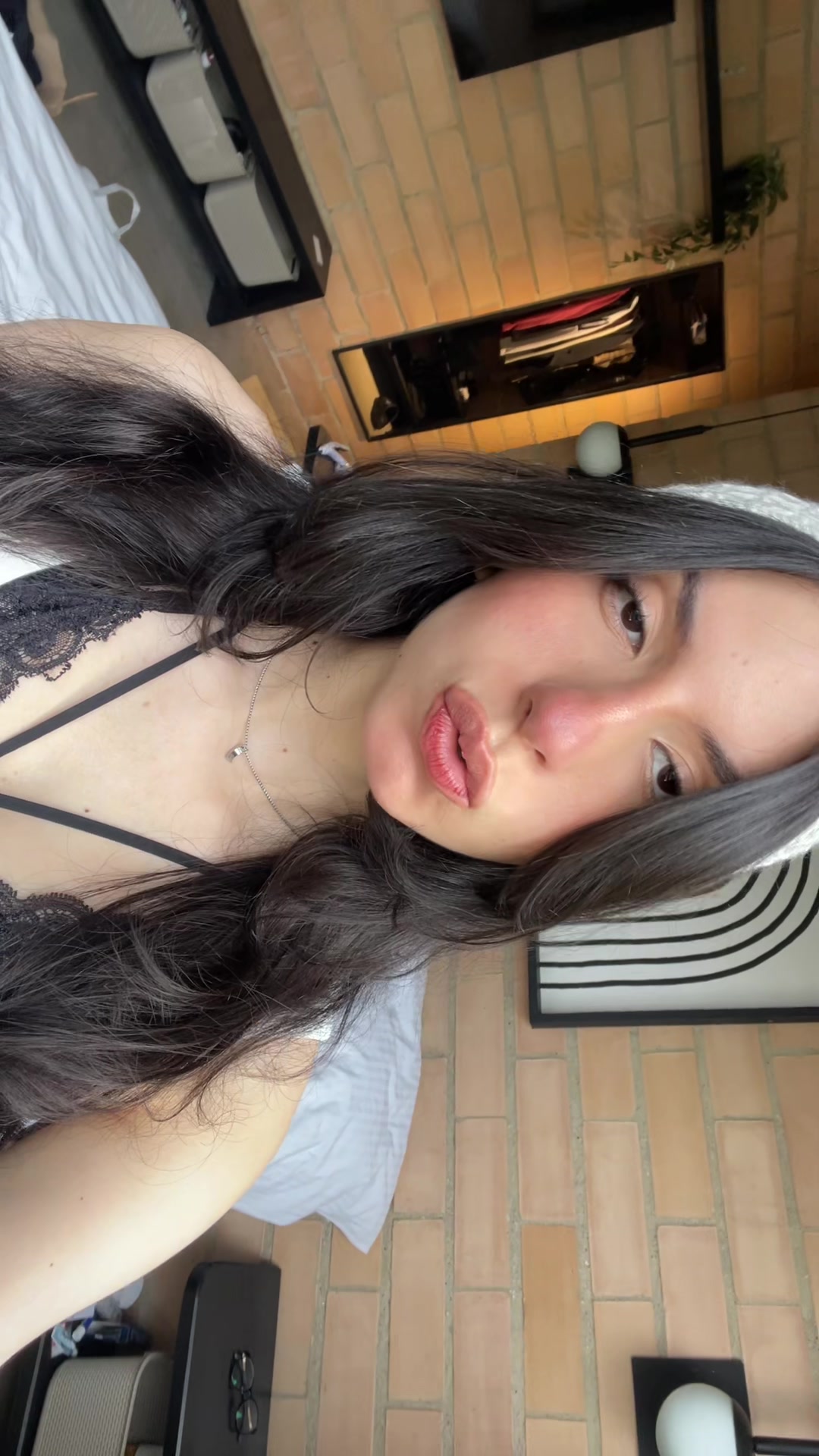 @☾