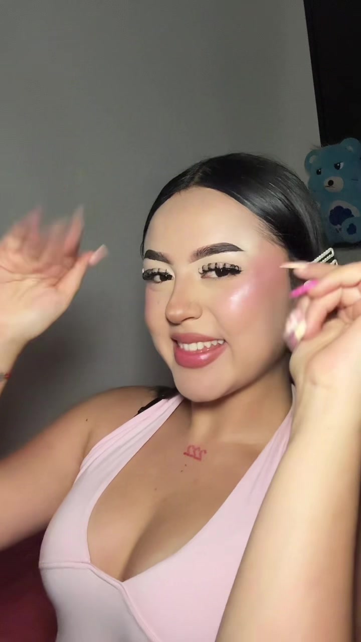 @𝐕𝐢𝐯𝐢𝐚𝐧💋