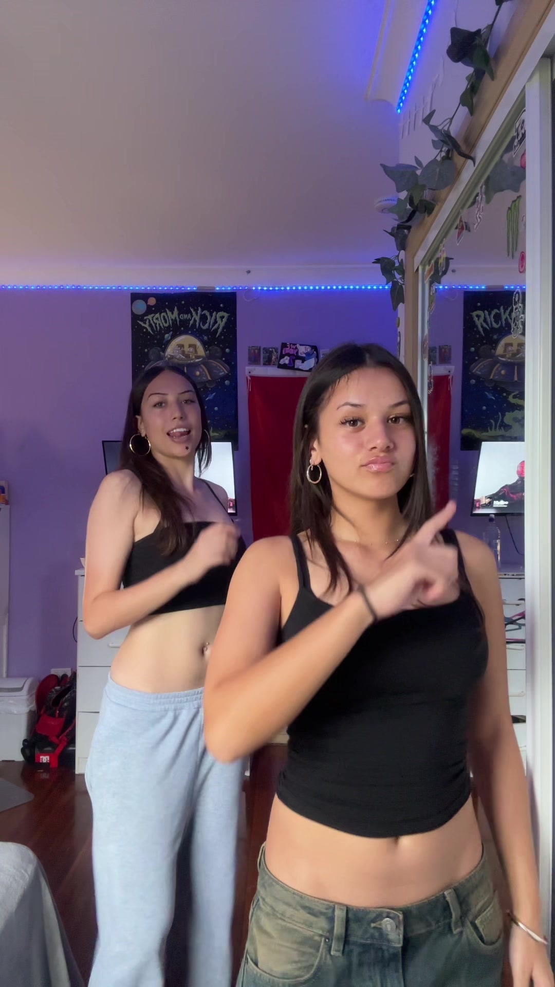 @p3ssyclat