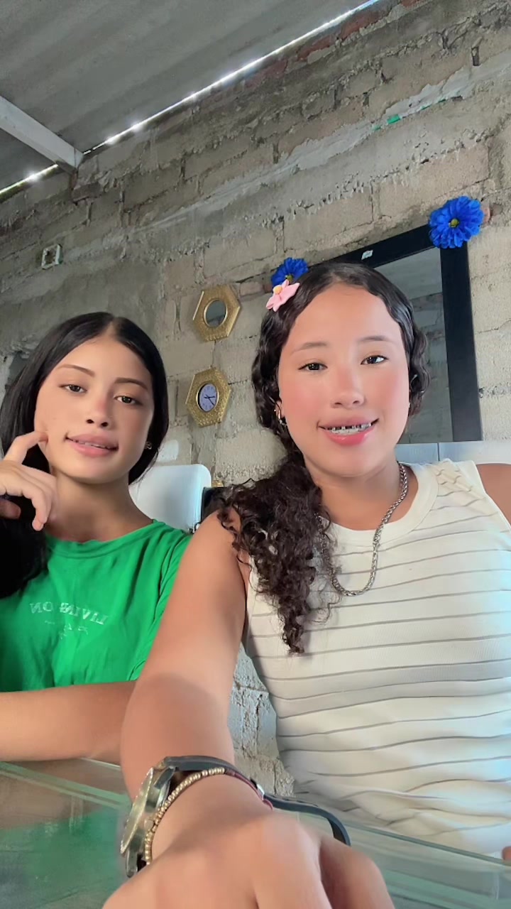 @𝒩𝒾𝒸ℴ𝓁𝓁👧🏻•