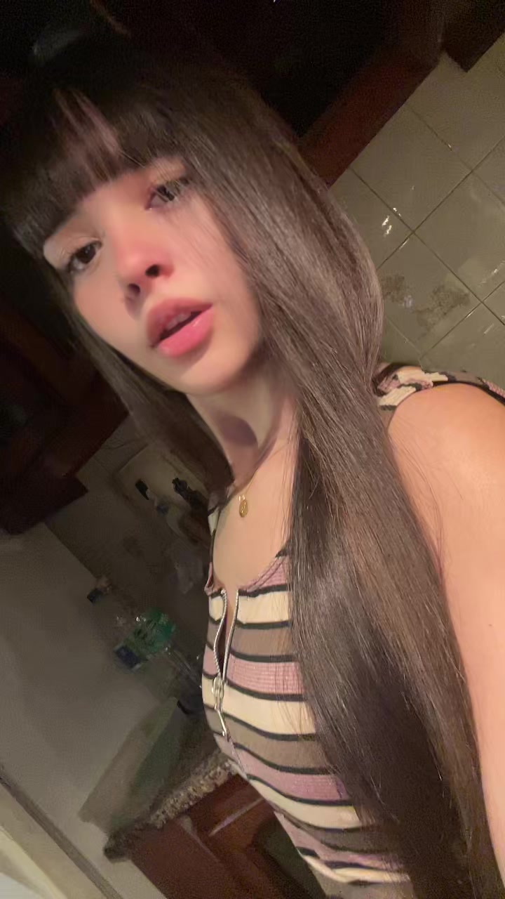 @MartinaAbril