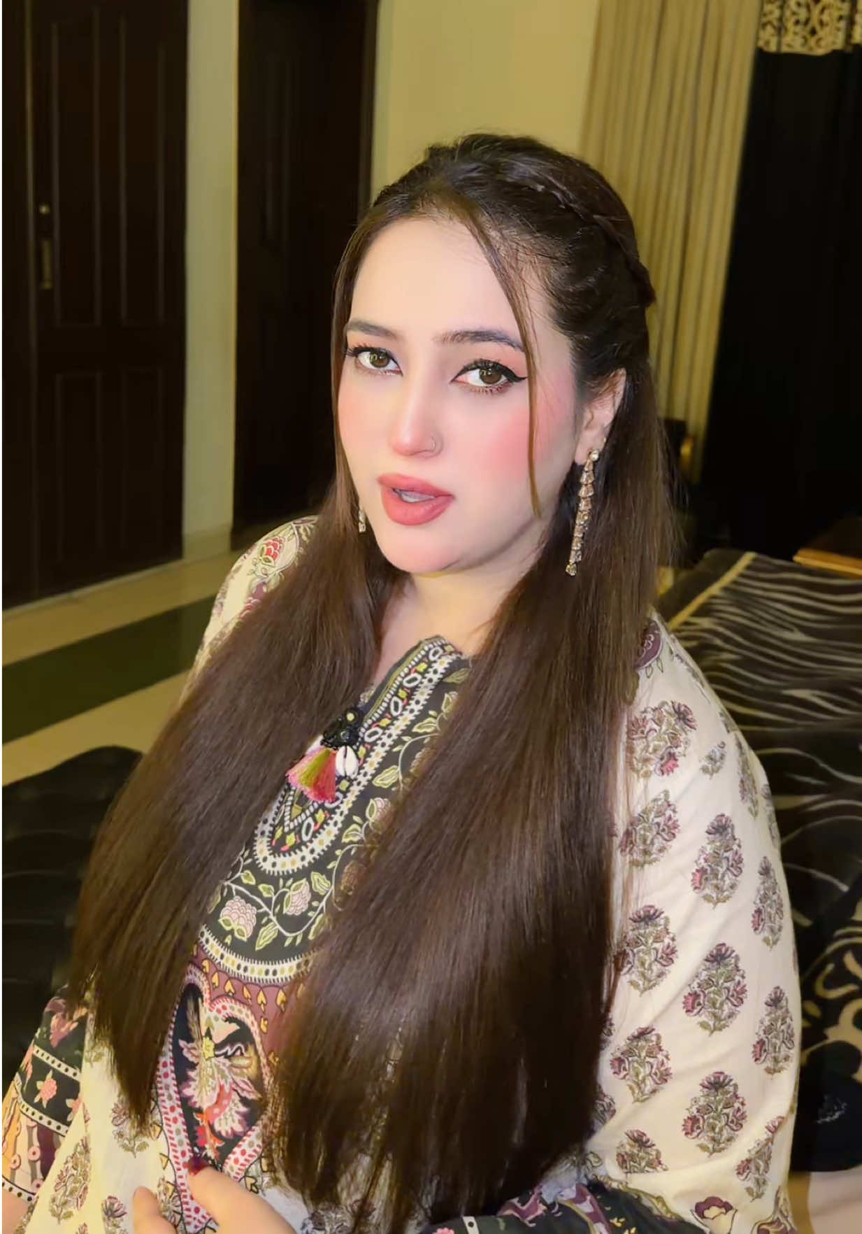 @ZARA SAEED &hearts;️