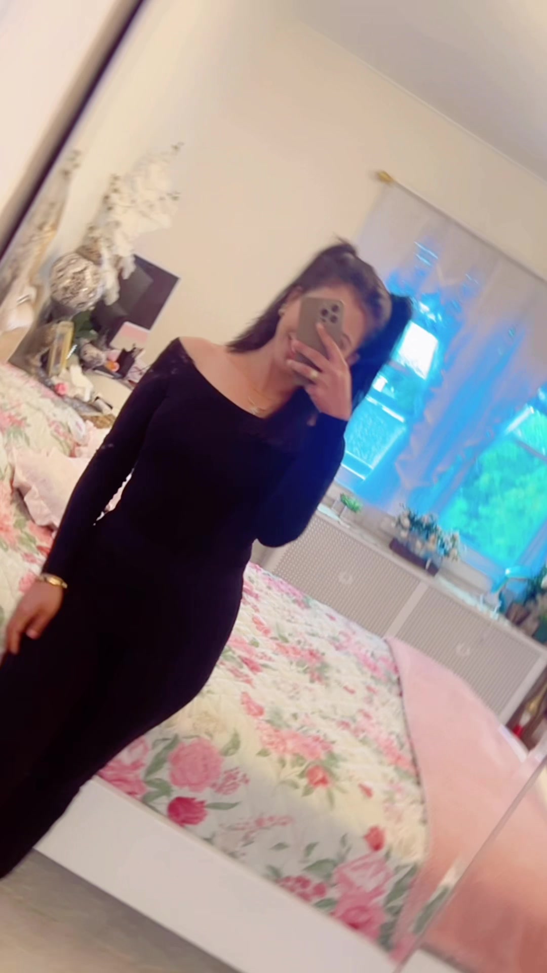 @🕊️