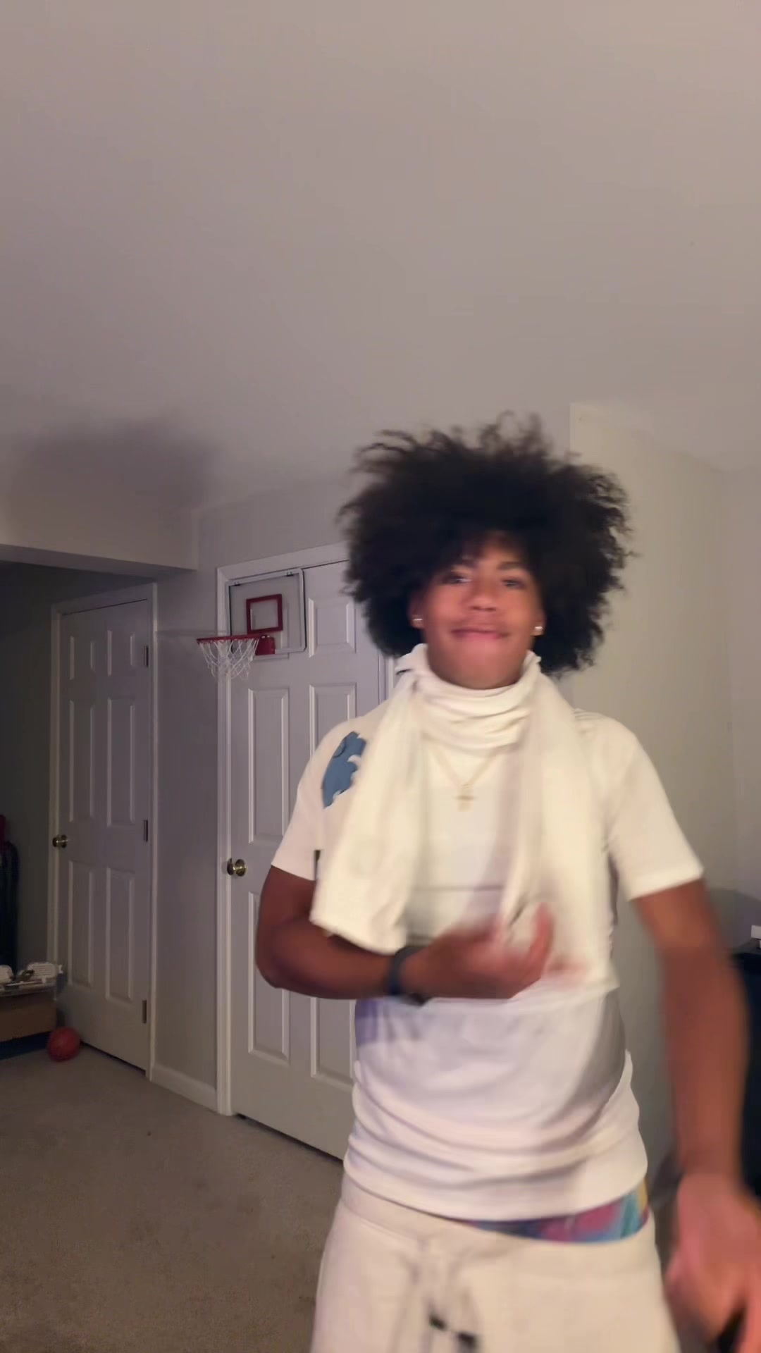 @️