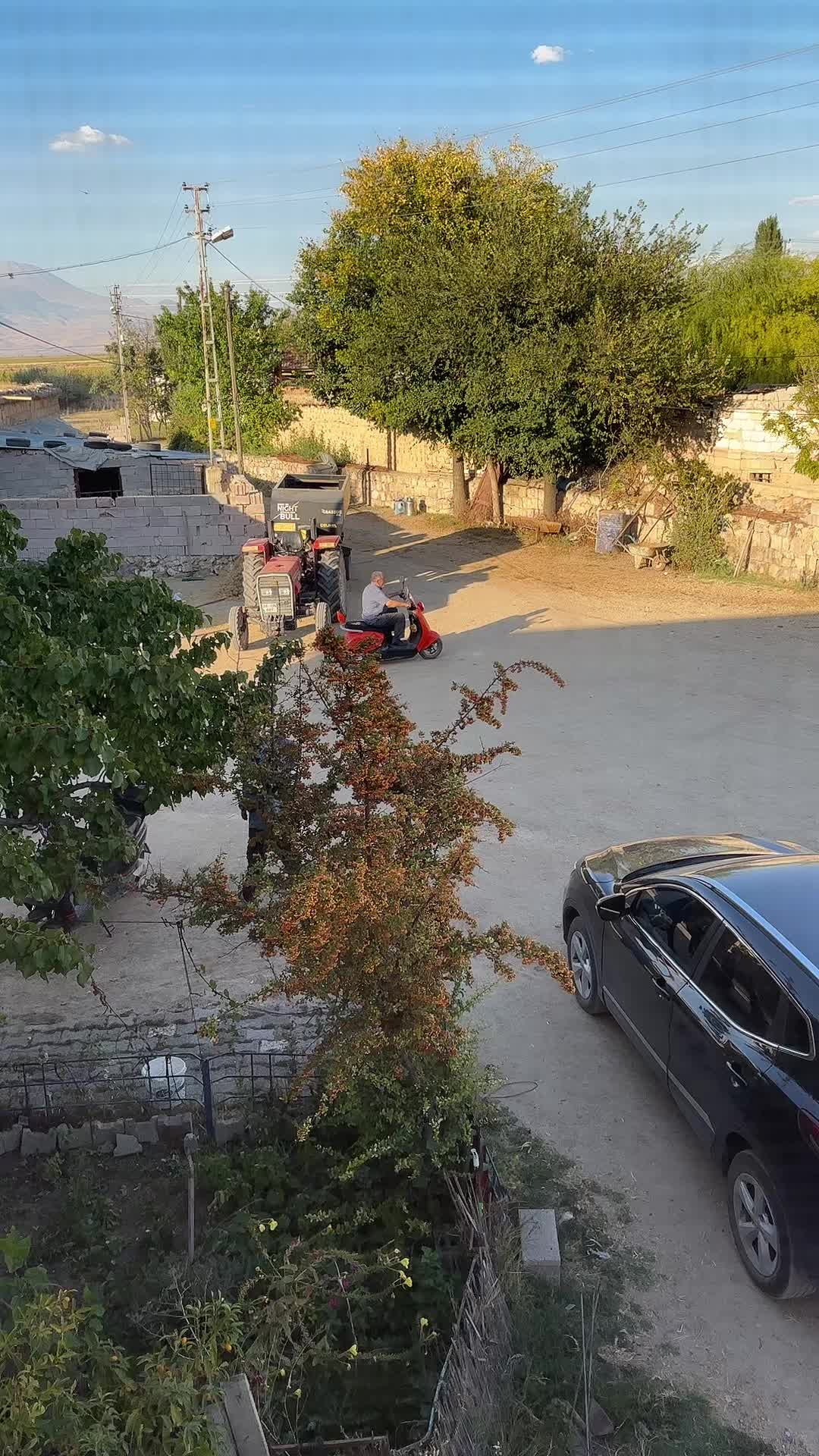 @Y&ouml;r&uuml;k Kızı