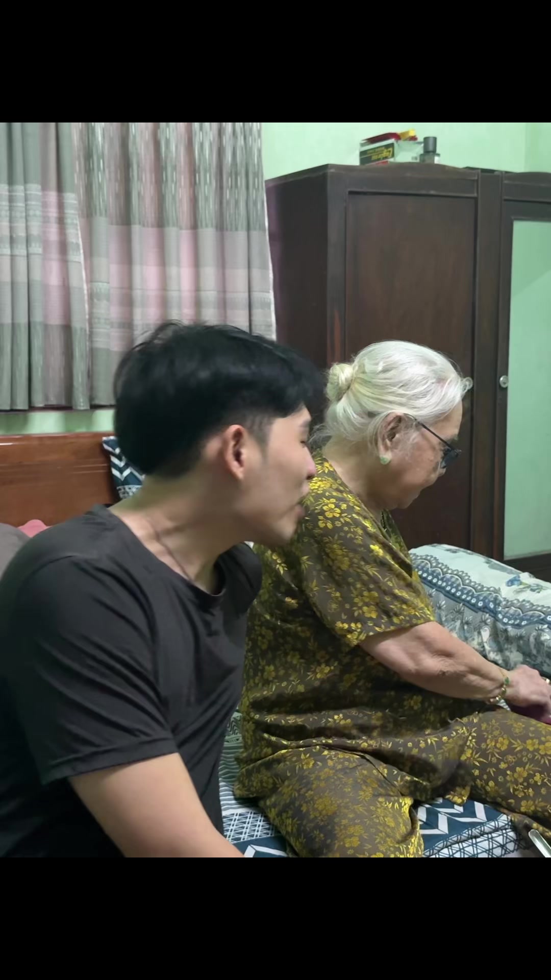 @Nguyễn Hồng Thủy