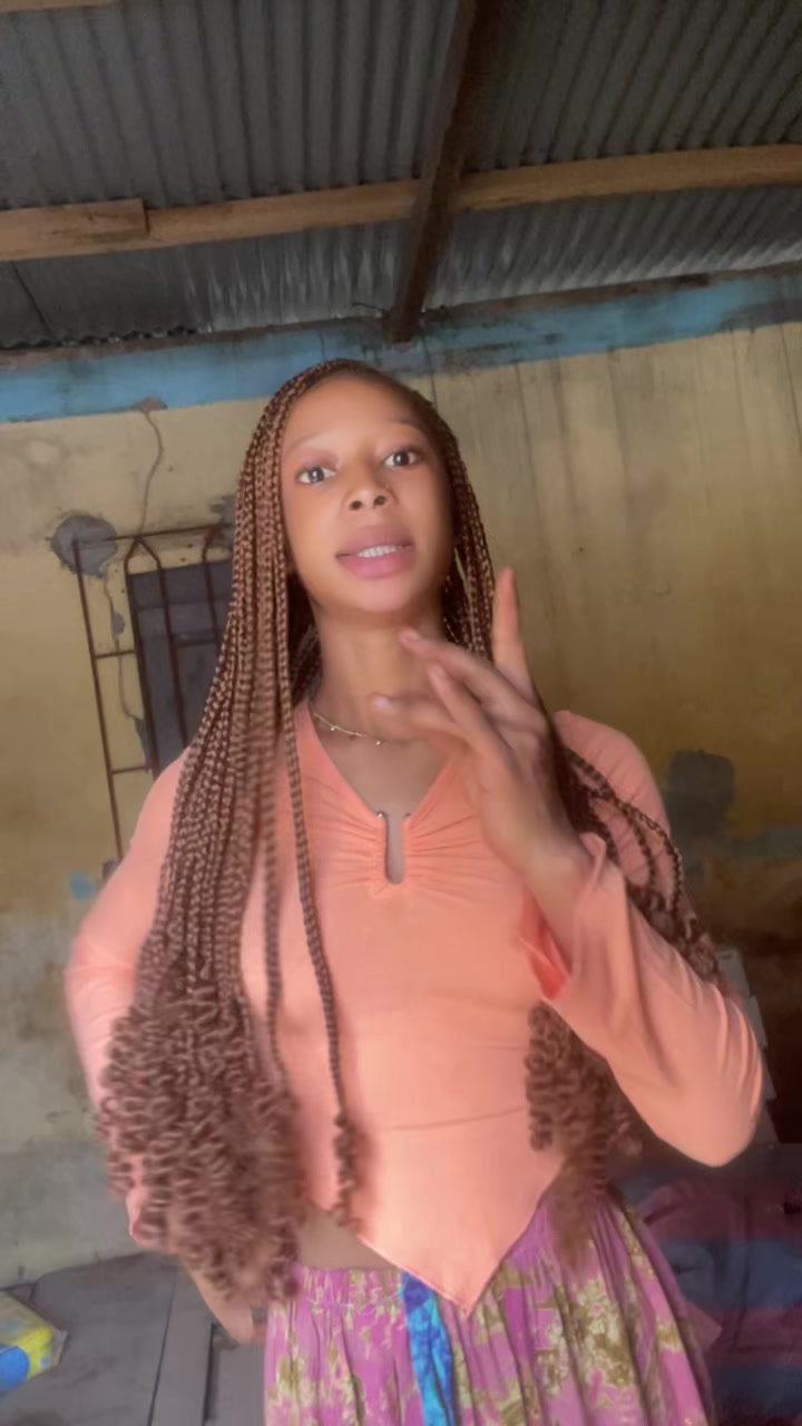 @La Queen👸Elle m&ecirc;me 🦋..✨