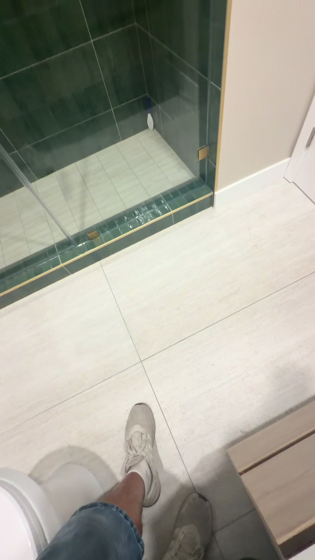 @chavaglass