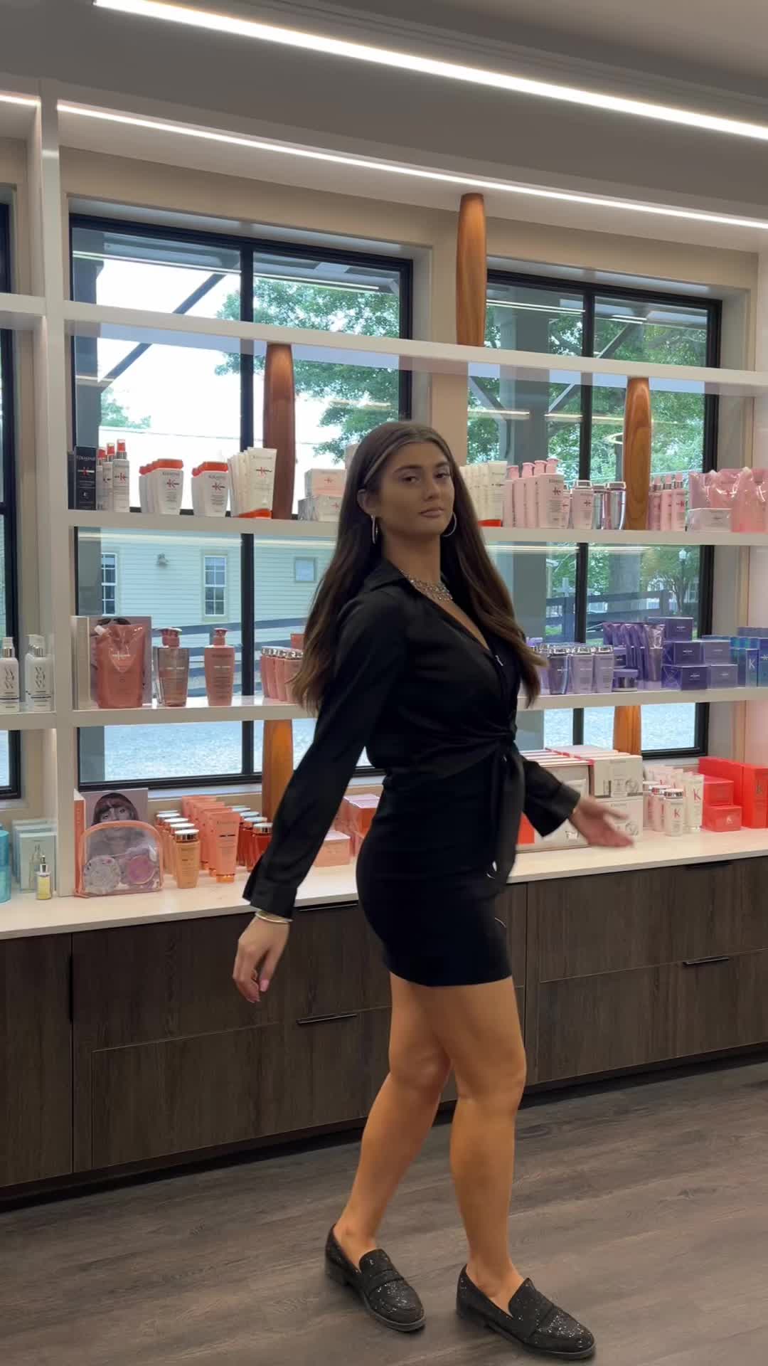 @larissaluxe