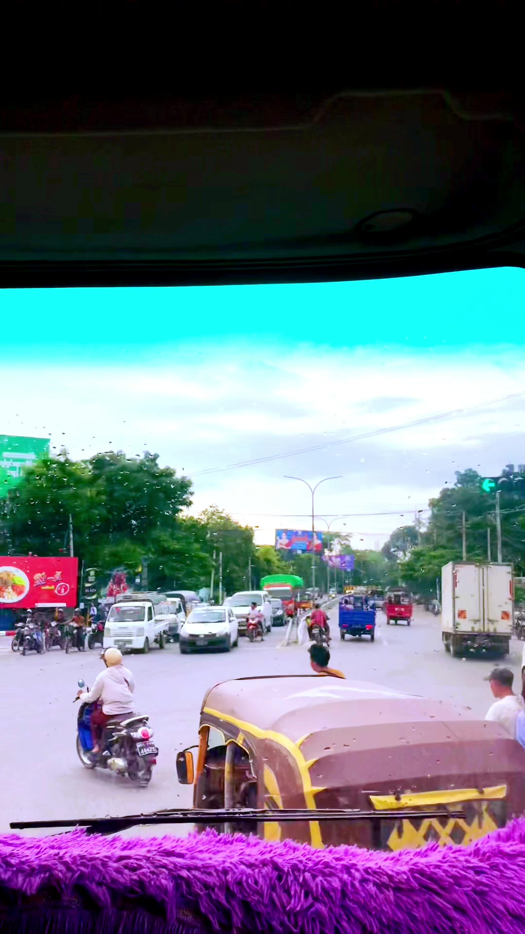 @မောင်ထက်